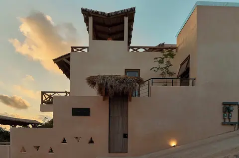 Casa Zpada