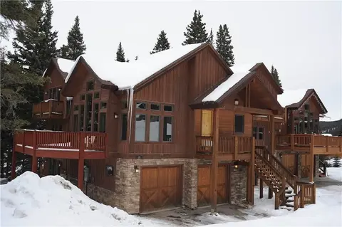 Moose Meadow Retreat Private Home with Hot Tub