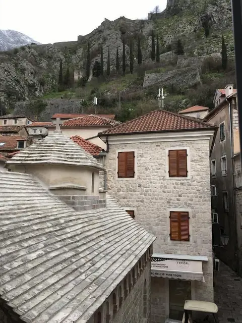 Athos Guesthouse