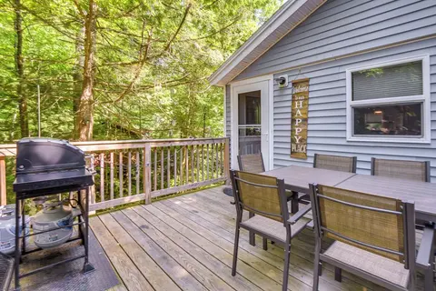 Sawyer Lake Retreat w/ Decks: Walk to Beach!