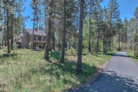 Loon Lane 13