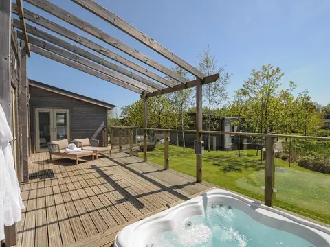 11 Meadow Retreat