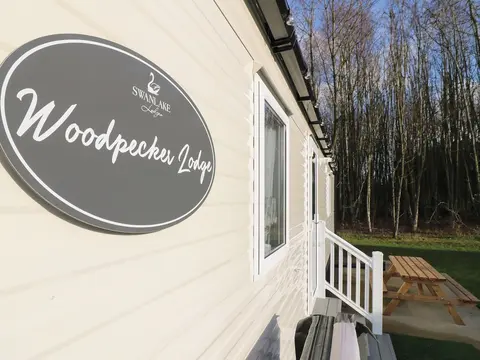 Woodpecker Lodge