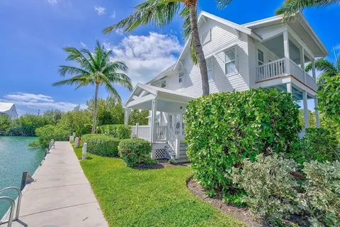 The Point At Coral Lagoon, Rare End Of Canal Villa 3 Bedroom Townhouse