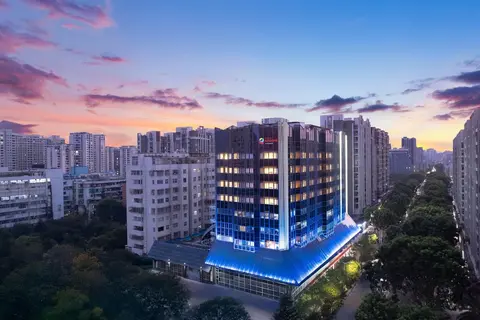 Ramada Encore By Wyndham Shantou Longhu