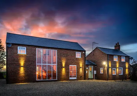 French Themed 2-bed Cottage on the Norfolk Wash