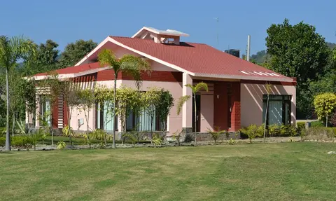 Iris Resort and Spa