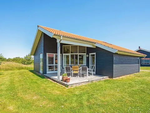 Peaceful Holiday Home in Ulfborg near Sea