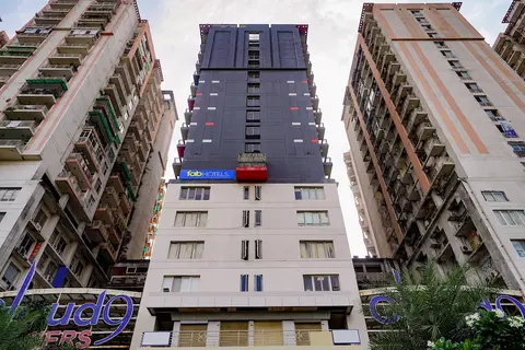 Fabhotel Prime Cloud 9