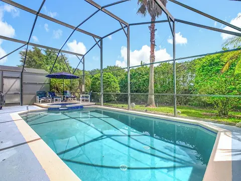 Siesta Pool Vacation Villa