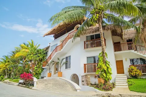 Las Villas Akumal 3B-12 by SkyRun
