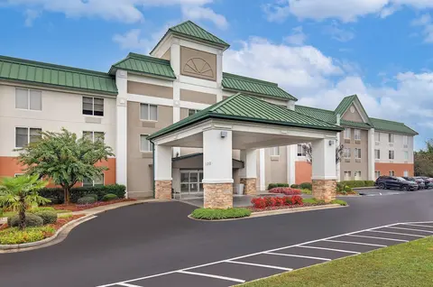 Holiday Inn Express Hotel and Suites Kings Mountain by IHG