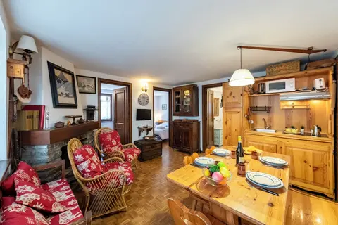 Graceful Apartment In Courmayeur