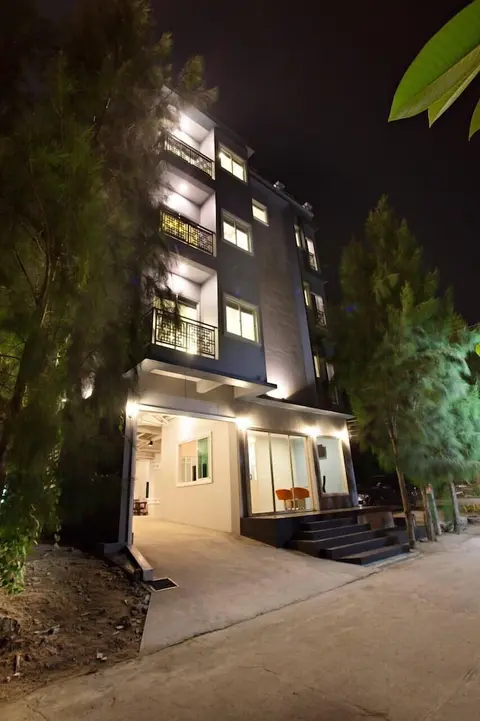 Nature Pine Residence