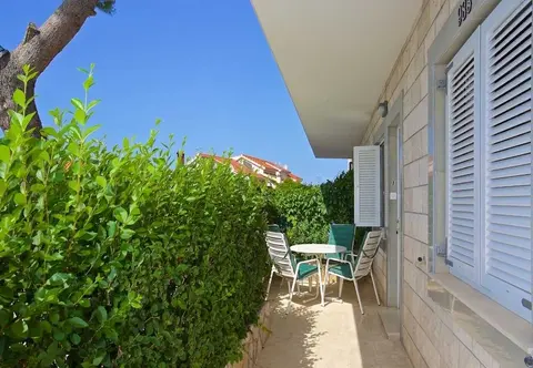 Tobo - Parking and Barbecue - A1 Kal1