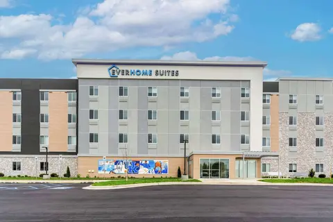 Everhome Suites Lexington - Horse Park