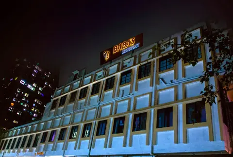 Hotel Baba's Residency