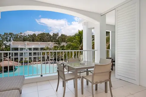 Penthouse 5231 Beach Club