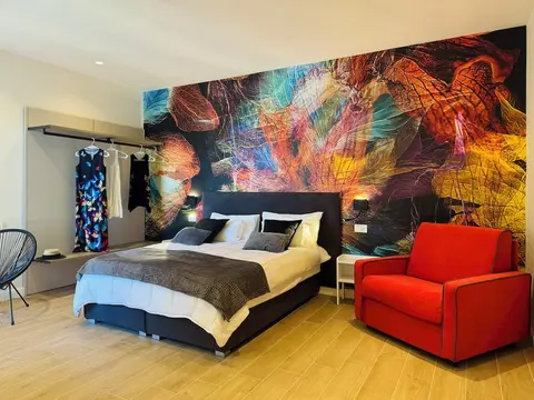 YourHome - Il Pino Rooms & Apartment