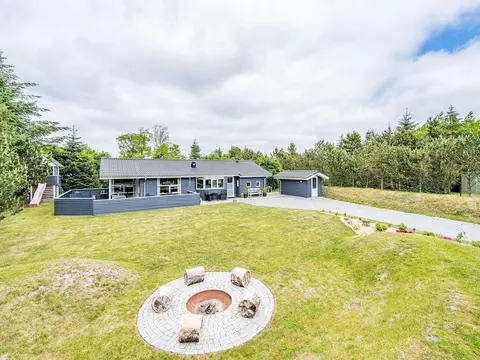 7 Person Holiday Home in Henne