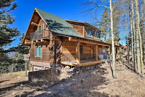 'burning Sky Lodge': Private Hot Tub & Ski-in/out