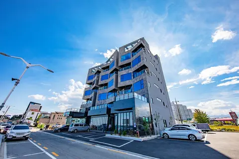 W Spa Pension