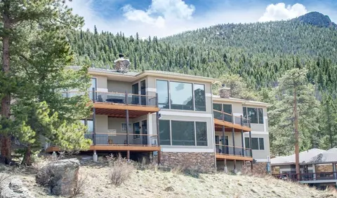 Serenity Luxury Vacation At Windcliff 3 Bedroom Home by RedAwning