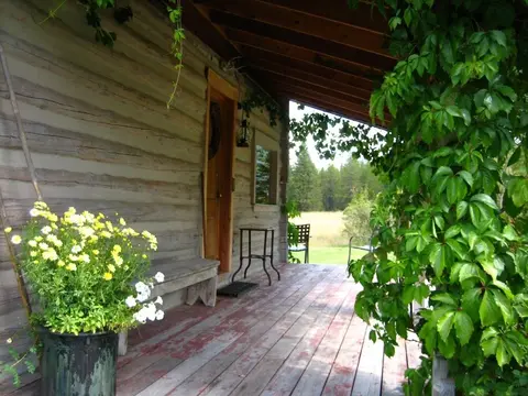 Glacier Park 3 Bedroom Cabin