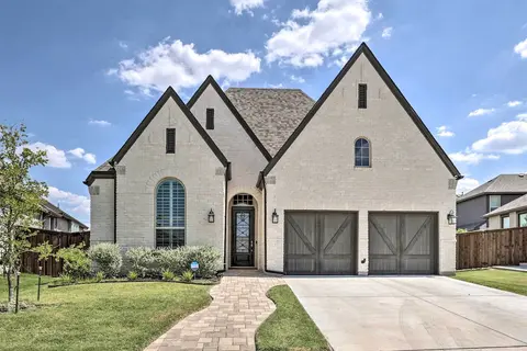 Haslet Family Home w/ Fire Pit, Hot Tub & BBQ