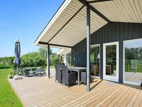 6 Person Holiday Home in Strandby-by Traum