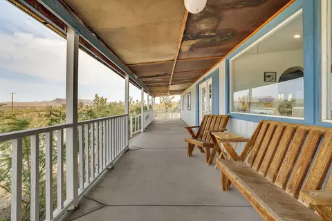 'gateway to the Grand Canyon' - Dolan Springs Gem!
