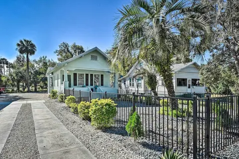 Downtown Deland Home: Walk to Stetson University!