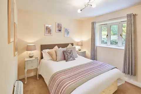 Host Stay Kingfisher Cottage