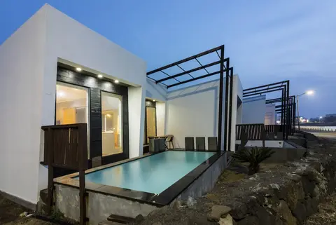 Aqua BEAutique