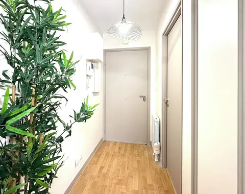 1607 Brancion