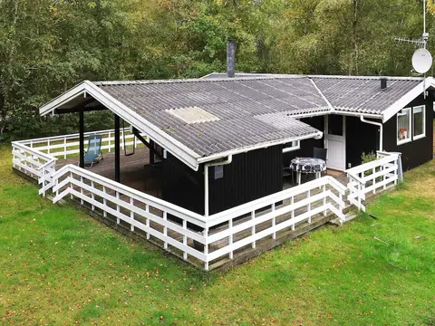 6 Person Holiday Home in Laeso-by Traum