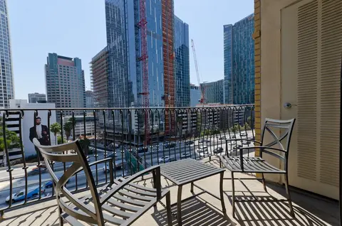 Downtown LA City View Suite