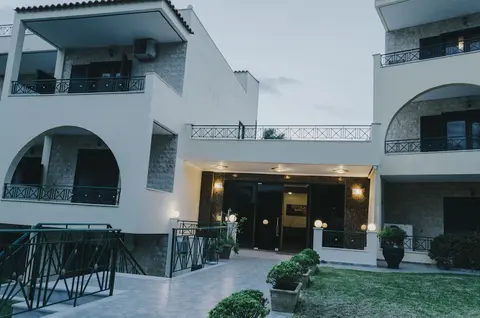 Nikolas Studios