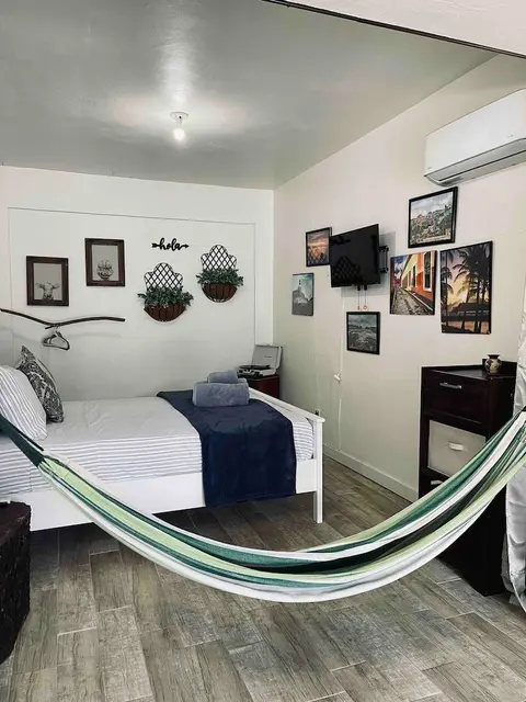 Eco-friendly Cozy Studio Solar-powered Retreat