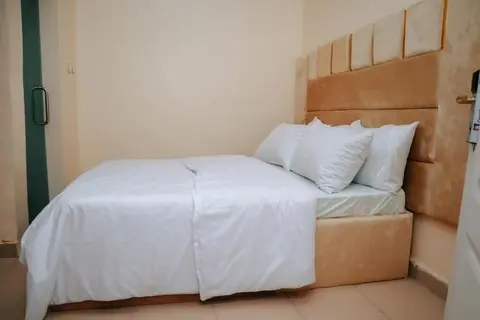 Glajosh Hotels
