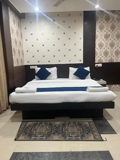 HOTEL MILAND PALACE