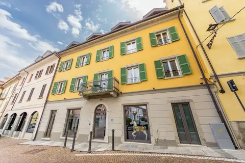Arona Palace