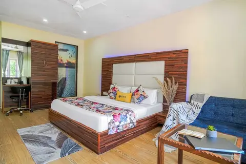 Pax Hotel Rock Villa