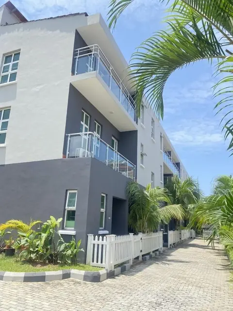 Sunflower Residence Oniru
