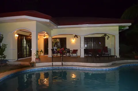 Kim Beatriz Compound