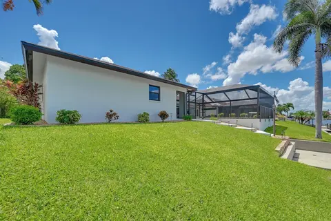 Water Frontage w/ Gulf Access! Cape Coral Home