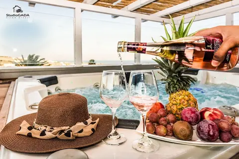 Country Suites with Jaccuzzi & Pool