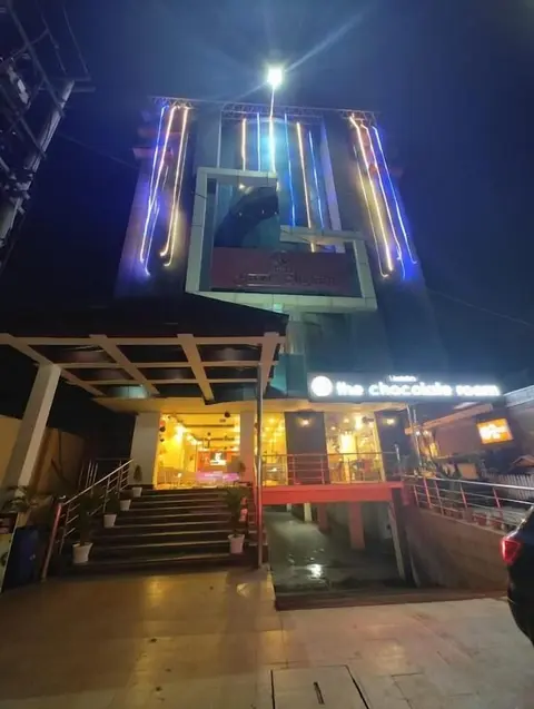Hotel Grand Majesty