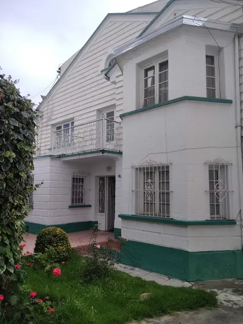 Nomada Hostal