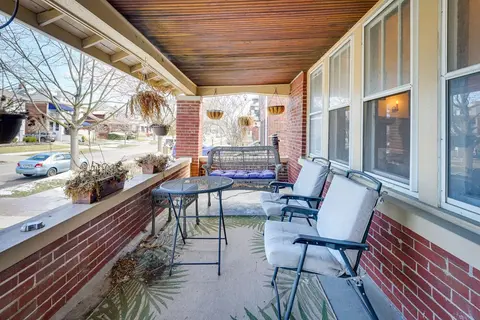 Renovated Victorian House ~ 7 Miles to Downtown!